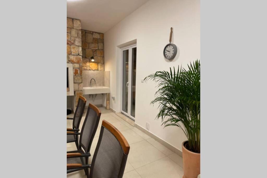 Seaview Pool Apartment-Lumiere, Island Hvar-Gdinj Экстерьер фото
